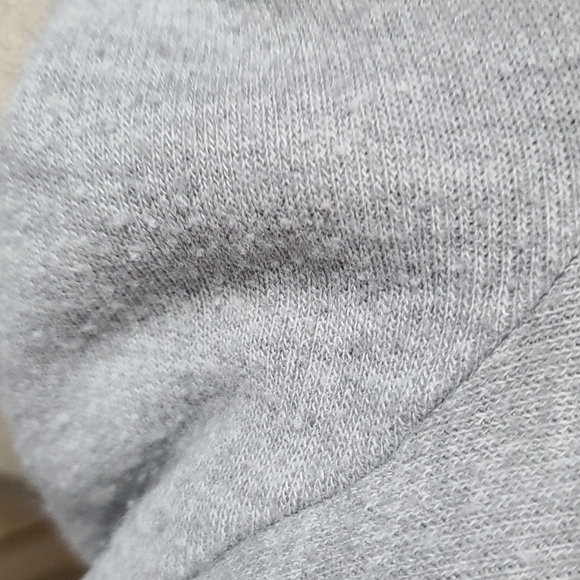 VTG Thane Men's V-neck Sweater Gray Scotland Patch Lightweight Size L GUC - Picture 10 of 10